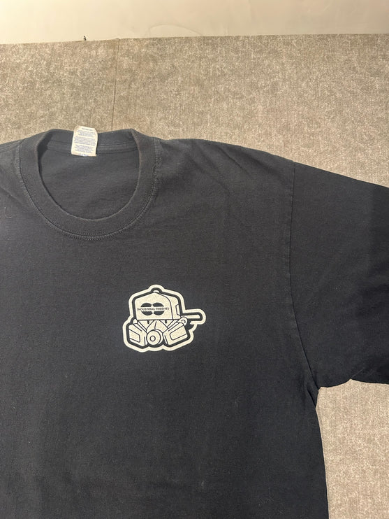 Sun might abrasives tee