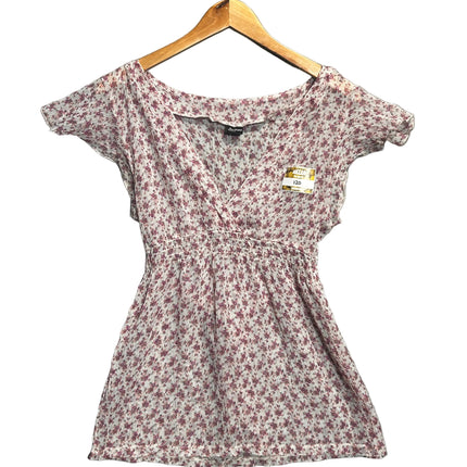 Flowered pink and white vintage top