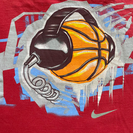 Nike basketball beats+breaks tee
