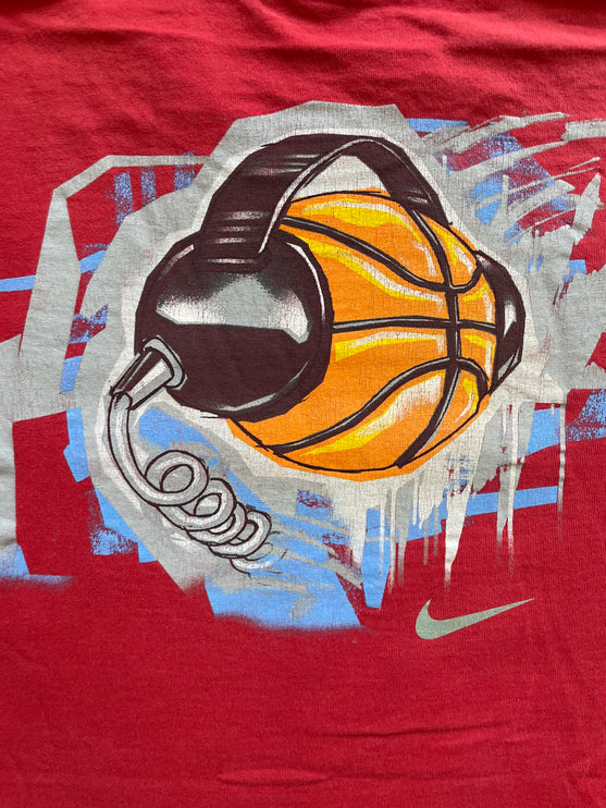 Nike basketball beats+breaks tee