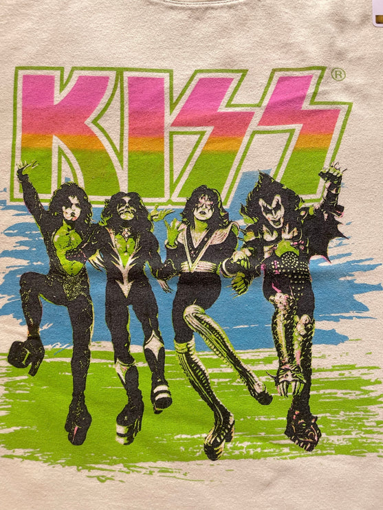 KISS tee