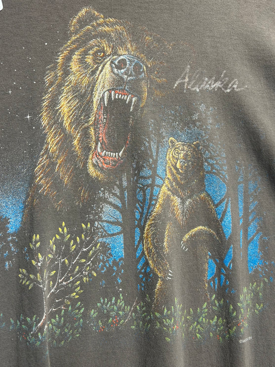 Alaska bear print vintage tshirt