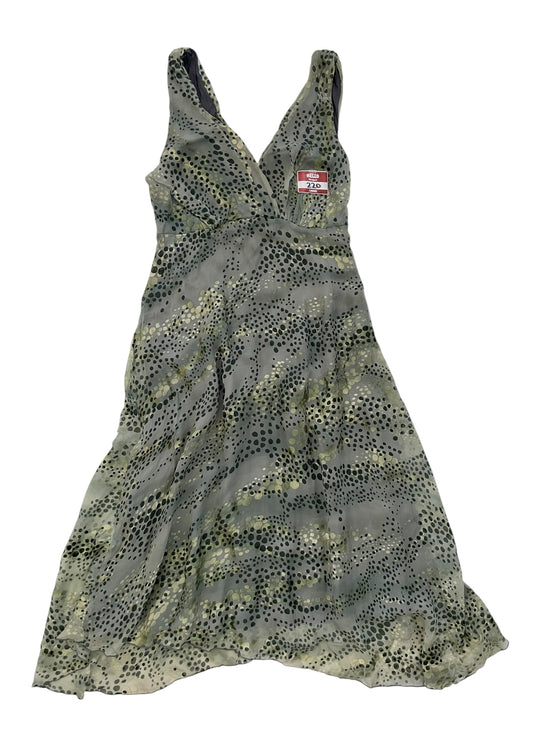 Jacqui-e dress