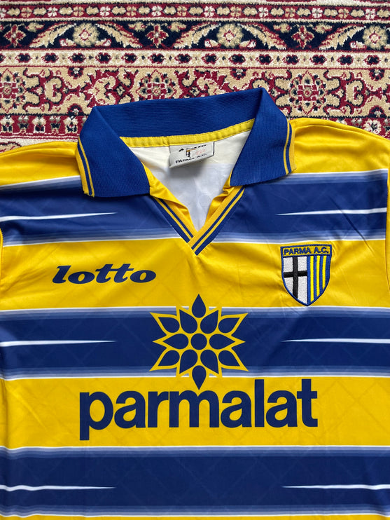 1998-99 Parma f.c. home crespo jersey