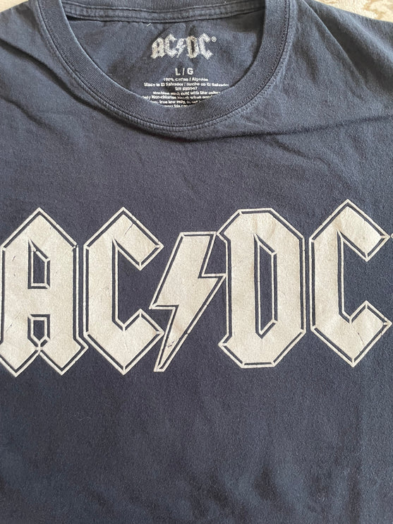 Ac/dc tee