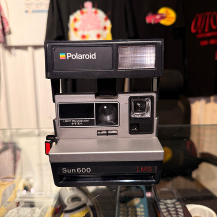 Polaroid Sun600 LMS 1983-1985 Camera + 1 Free Film Pack