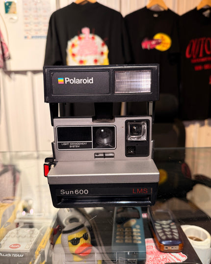 Polaroid Sun600 LMS 1983-1985 Camera + 1 Free Film Pack