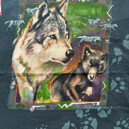Hanes Beefy Wolf print single-stitched tee