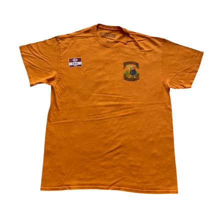 Fly on inn beach bar tee