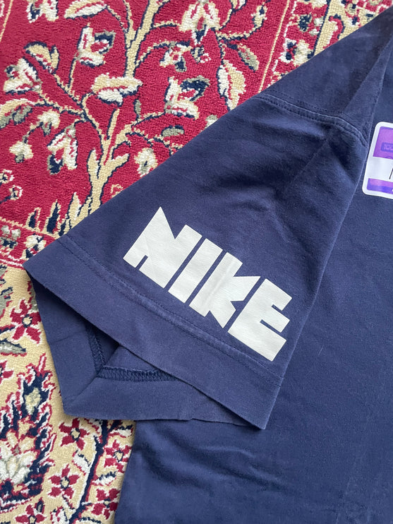 Nike logo tee