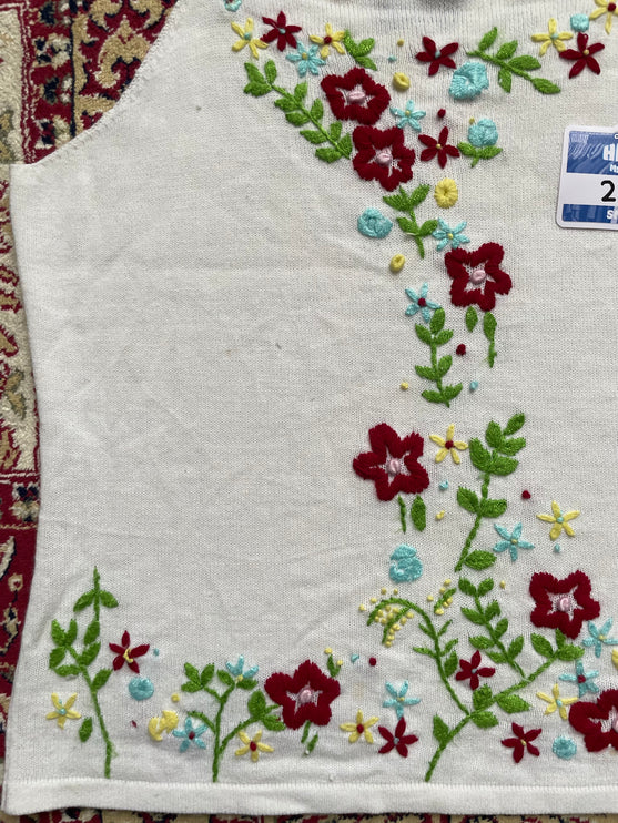White flower embroidered top