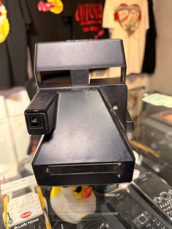 Polaroid Sun600 LMS 1983-1985 Camera + 1 Free Film Pack
