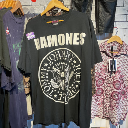 Ramones tshirt