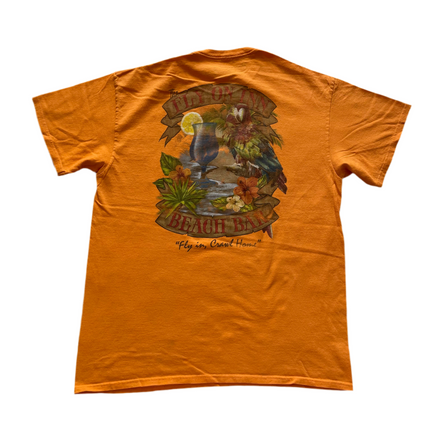 Fly on inn beach bar tee