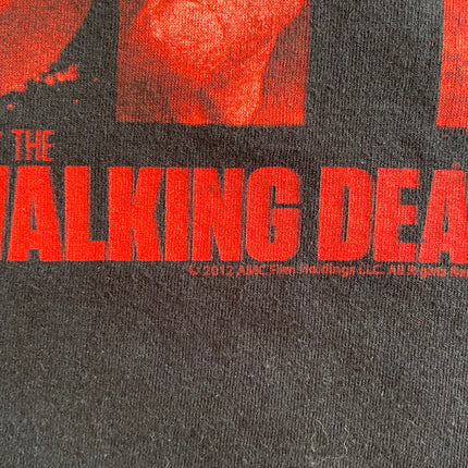 2010 the walking dead don’t git bit tee