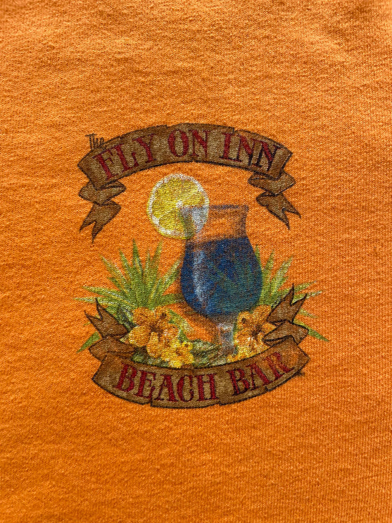 Fly on inn beach bar tee