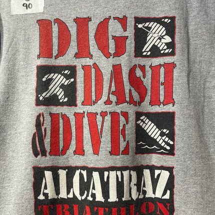 alcatraz triathlon tee