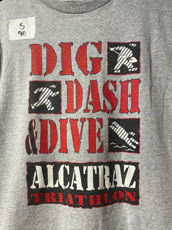 alcatraz triathlon tee