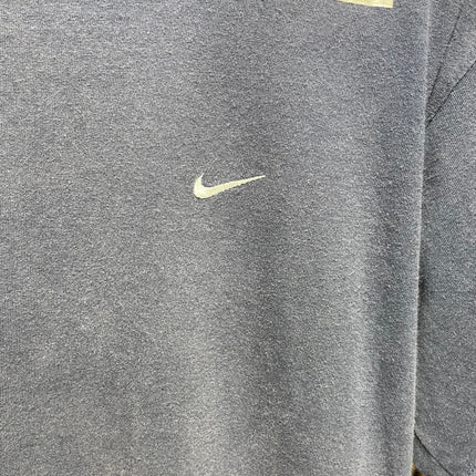 NAVY NIKE LOGO TEE