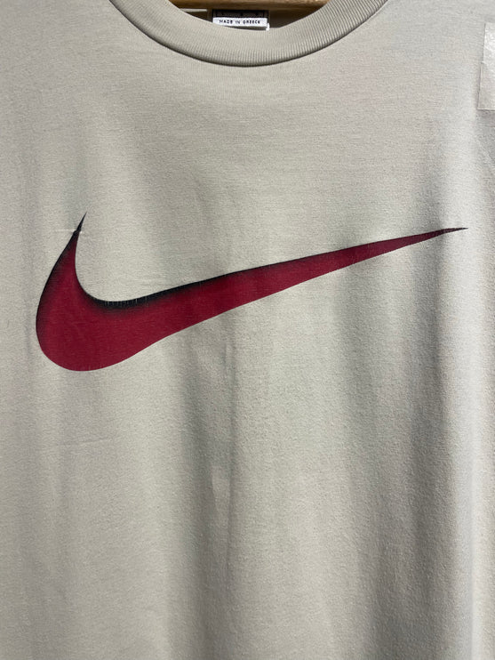 NIKE LOGO TEE