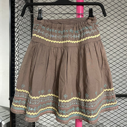 BROWN EMBROIDERED SKIRT WITH SYNCHING WAIST