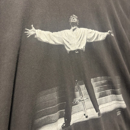 OutOf10 vintage washed-black cotton t-shirt featuring a Barry Manilow concert graphic with red text
