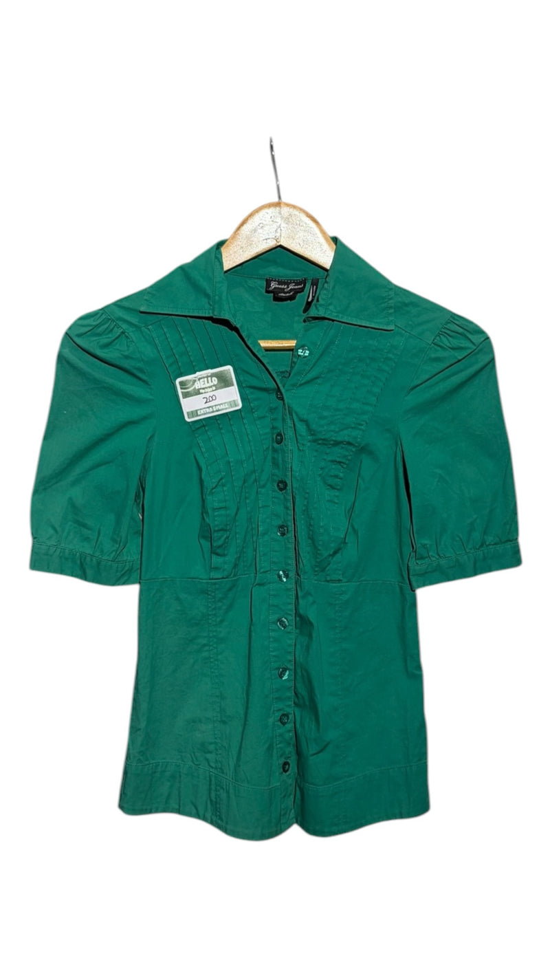 OutOf10 Guess Jeans emerald green short sleeve button-down shirt with puff shoulder detail and classic collar.