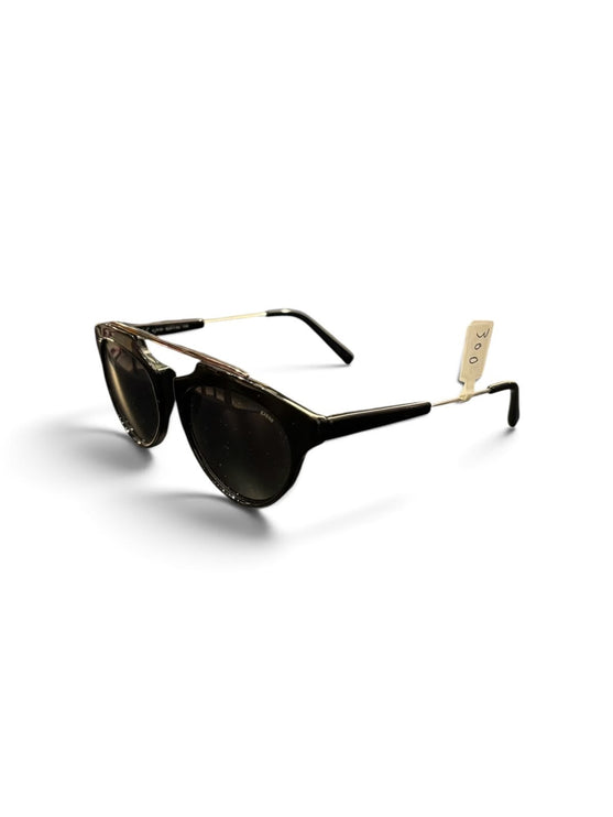 OutOf10 GUESS semi-rimless sunglasses with black frames, gold-tone metal brow bar, and dark lenses.