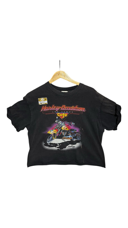 OutOf10 black cropped Harley-Davidson Las Vegas Cafe graphic t-shirt with a vintage motorcycle print.