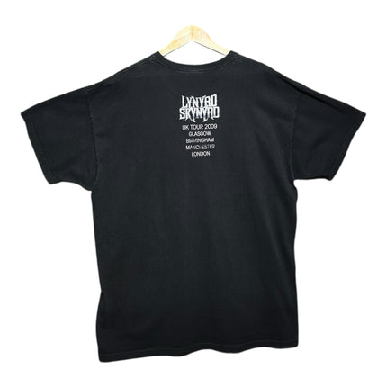 OutOf10 black Lynyrd Skynyrd 2009 UK tour graphic t-shirt showing back print with city list on a wooden hanger