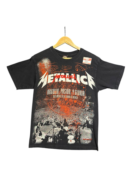 OutOf10 black Metallica World Magnetic Tour 2010 graphic t-shirt with Orgullo, Pasión y Gloria print on cotton fabric.