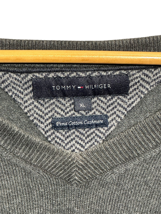 OutOf10 Tommy Hilfiger charcoal grey V-neck sweater vest with Pima cotton and cashmere blend label